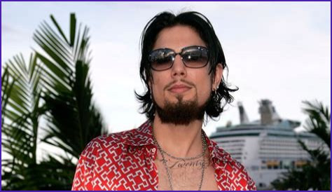 Dive Into The Surprising Heights Of Dave Navarro